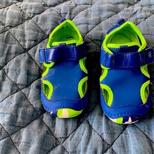 Stride Rite water shoes